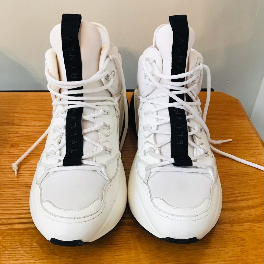 Stella McCartney White Eclypse, blk stripe/bottom-Excellent condition Sz 39 🎉